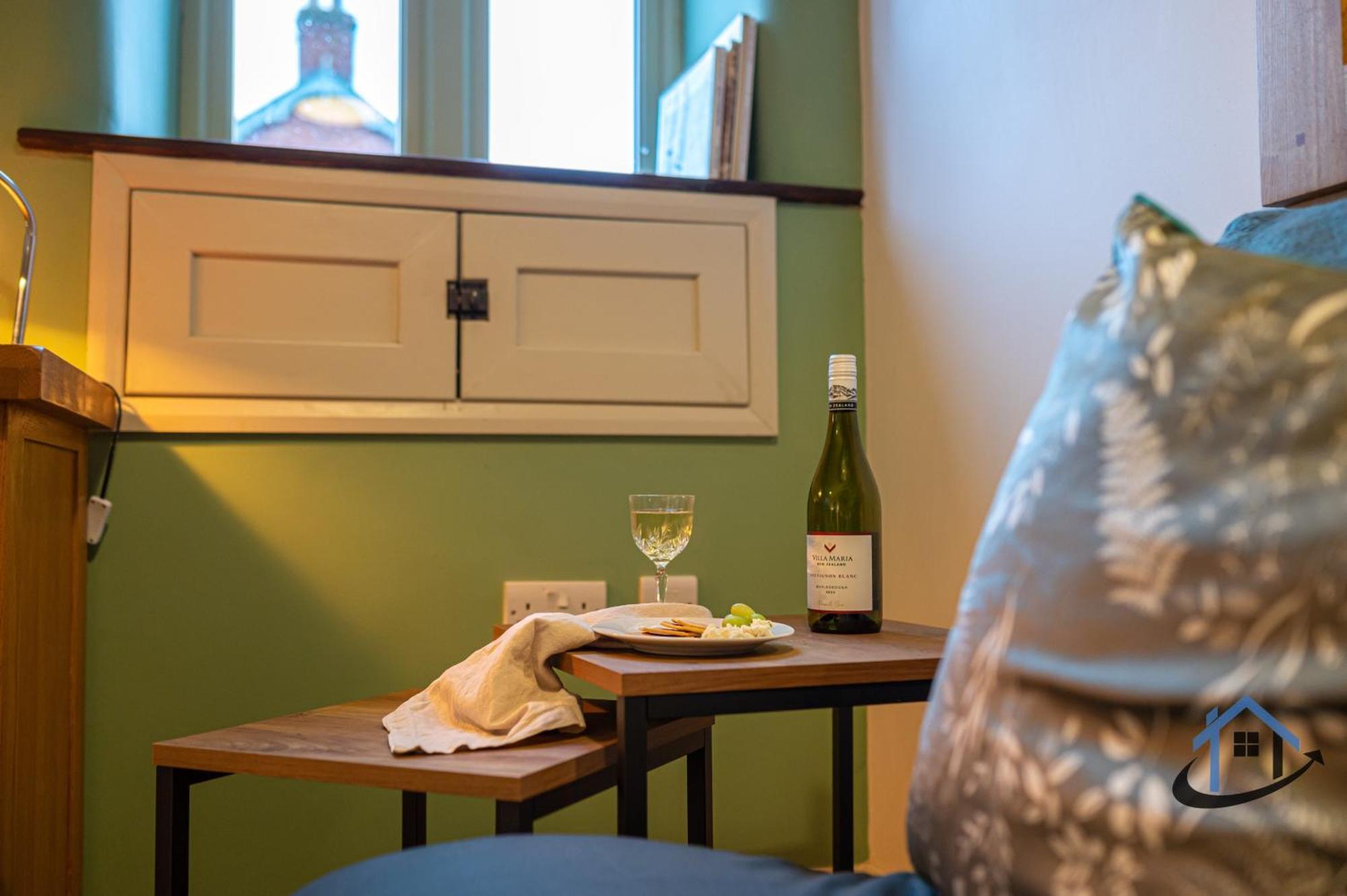 Stanwick Studio, Cosy Country Studio, Sleeps 4, Parking, Wifi Kültér fotó